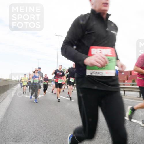 03.10.2025 - Köhlbrandbrückenlauf Matties Gatica Varas http://msf.ph/oto/9173607 03.10.2025 15:28:20 Position 3  meine-sportfotos.de