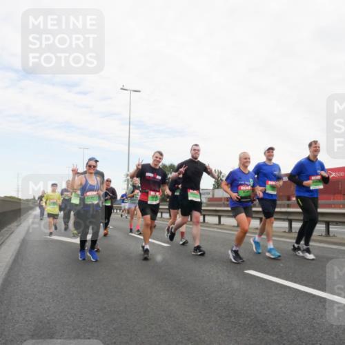 03.10.2025 - Köhlbrandbrückenlauf Matties Gatica Varas http://msf.ph/oto/9173608 03.10.2025 15:28:21 Position 3  meine-sportfotos.de