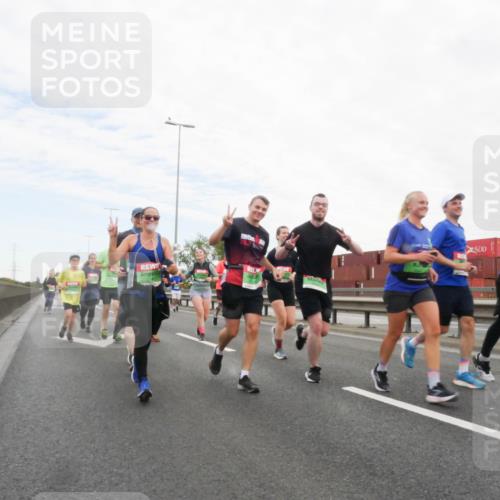03.10.2025 - Köhlbrandbrückenlauf Matties Gatica Varas http://msf.ph/oto/9173609 03.10.2025 15:28:21 Position 3  meine-sportfotos.de