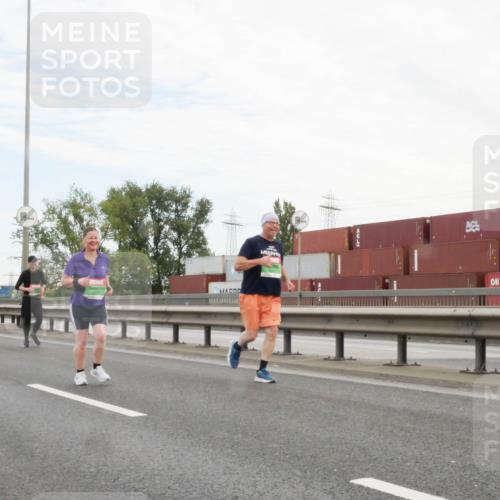 03.10.2025 - Köhlbrandbrückenlauf Matties Gatica Varas http://msf.ph/oto/9173637 03.10.2025 15:28:37 Position 3  meine-sportfotos.de