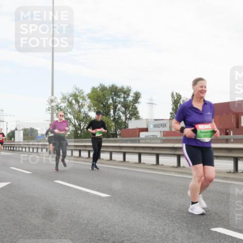03.10.2025 - Köhlbrandbrückenlauf Matties Gatica Varas http://msf.ph/oto/9173641 03.10.2025 15:28:39 Position 3  meine-sportfotos.de