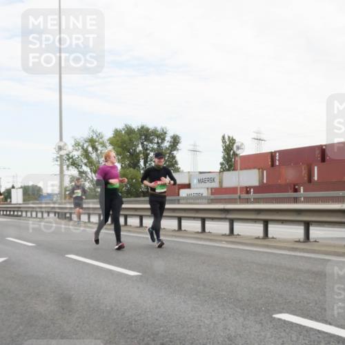 03.10.2025 - Köhlbrandbrückenlauf Matties Gatica Varas http://msf.ph/oto/9173643 03.10.2025 15:28:40 Position 3  meine-sportfotos.de