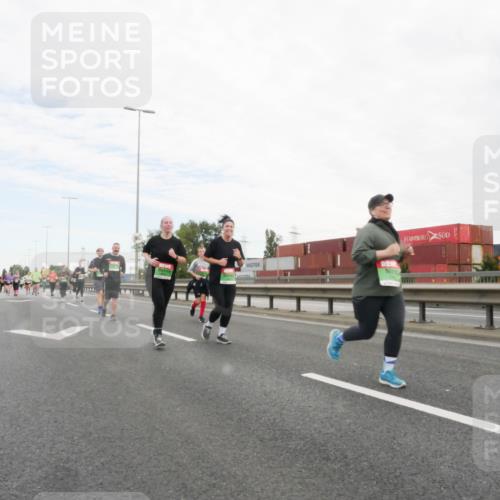 03.10.2025 - Köhlbrandbrückenlauf Matties Gatica Varas http://msf.ph/oto/9173667 03.10.2025 15:29:00 Position 3  meine-sportfotos.de