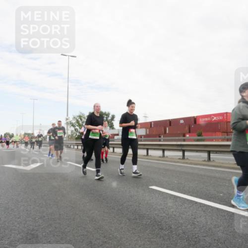 03.10.2025 - Köhlbrandbrückenlauf Matties Gatica Varas http://msf.ph/oto/9173668 03.10.2025 15:29:01 Position 3  meine-sportfotos.de