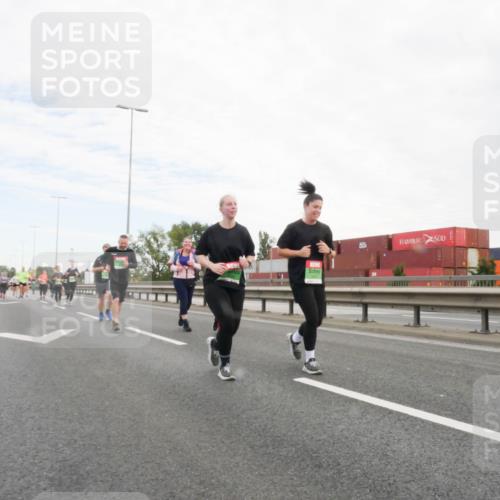 03.10.2025 - Köhlbrandbrückenlauf Matties Gatica Varas http://msf.ph/oto/9173669 03.10.2025 15:29:01 Position 3  meine-sportfotos.de