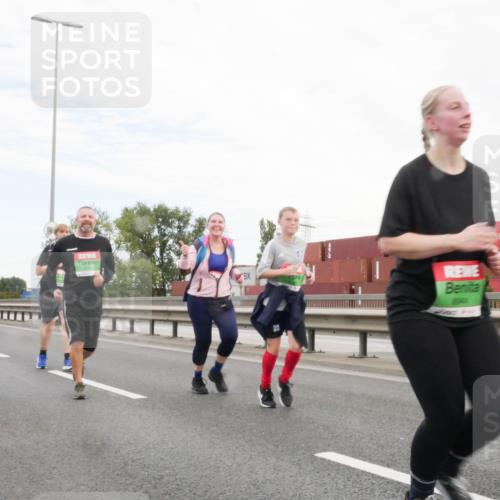 03.10.2025 - Köhlbrandbrückenlauf Matties Gatica Varas http://msf.ph/oto/9173671 03.10.2025 15:29:02 Position 3 480 meine-sportfotos.de