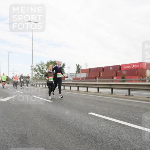 03.10.2025 - Köhlbrandbrückenlauf Matties Gatica Varas http://msf.ph/oto/9173680 03.10.2025 15:29:06 Position 3  meine-sportfotos.de
