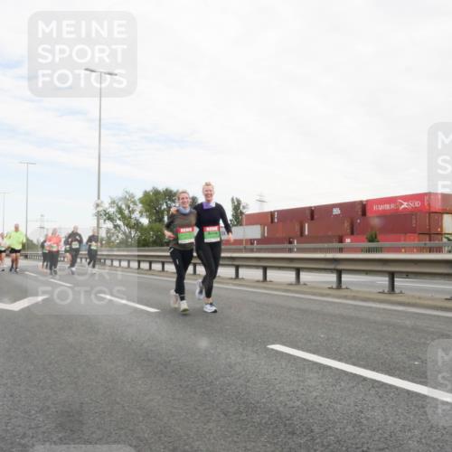 03.10.2025 - Köhlbrandbrückenlauf Matties Gatica Varas http://msf.ph/oto/9173681 03.10.2025 15:29:07 Position 3  meine-sportfotos.de