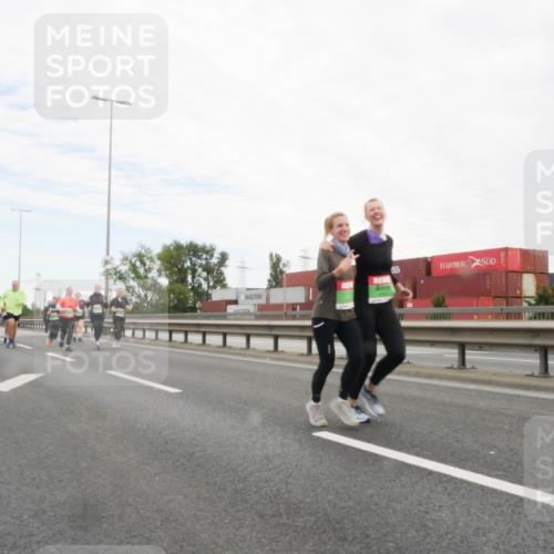 03.10.2025 - Köhlbrandbrückenlauf Matties Gatica Varas http://msf.ph/oto/9173683 03.10.2025 15:29:08 Position 3  meine-sportfotos.de