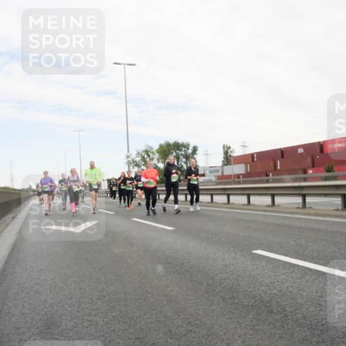 03.10.2025 - Köhlbrandbrückenlauf Matties Gatica Varas http://msf.ph/oto/9173687 03.10.2025 15:29:10 Position 3  meine-sportfotos.de