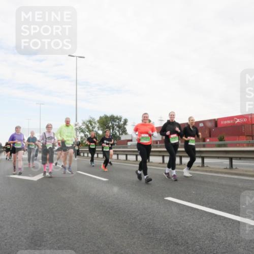 03.10.2025 - Köhlbrandbrückenlauf Matties Gatica Varas http://msf.ph/oto/9173691 03.10.2025 15:29:12 Position 3  meine-sportfotos.de