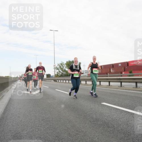 03.10.2025 - Köhlbrandbrückenlauf Matties Gatica Varas http://msf.ph/oto/9173706 03.10.2025 15:29:19 Position 3  meine-sportfotos.de