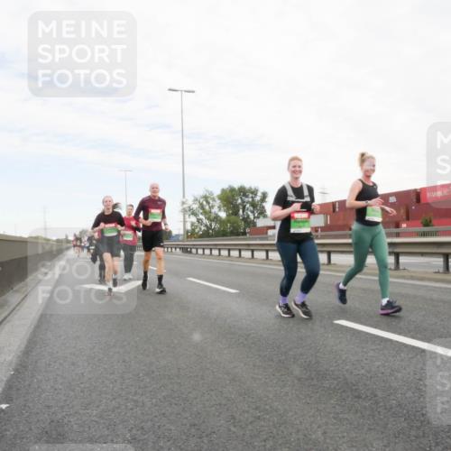 03.10.2025 - Köhlbrandbrückenlauf Matties Gatica Varas http://msf.ph/oto/9173707 03.10.2025 15:29:20 Position 3  meine-sportfotos.de