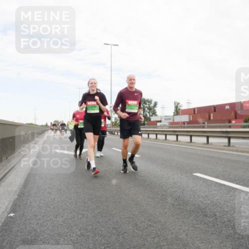 03.10.2025 - Köhlbrandbrückenlauf Matties Gatica Varas http://msf.ph/oto/9173710 03.10.2025 15:29:21 Position 3 8416 meine-sportfotos.de