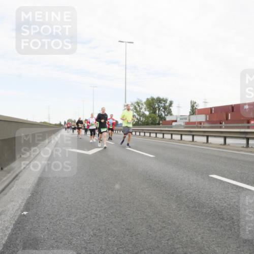 03.10.2025 - Köhlbrandbrückenlauf Matties Gatica Varas http://msf.ph/oto/9173719 03.10.2025 15:29:26 Position 3  meine-sportfotos.de