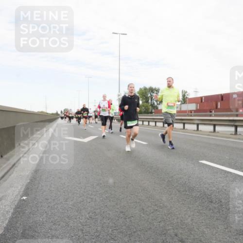 03.10.2025 - Köhlbrandbrückenlauf Matties Gatica Varas http://msf.ph/oto/9173723 03.10.2025 15:29:28 Position 3  meine-sportfotos.de