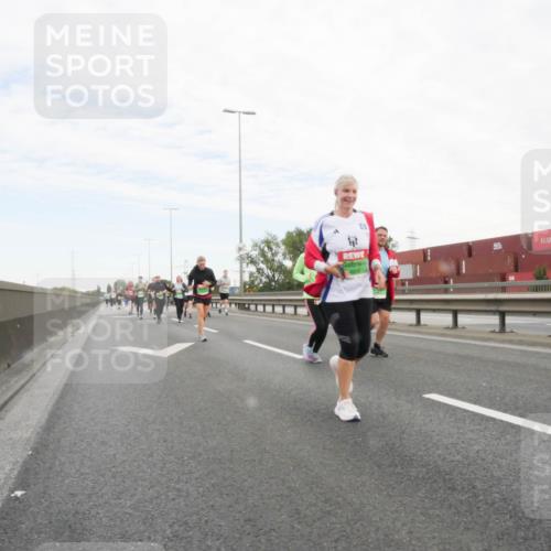 03.10.2025 - Köhlbrandbrückenlauf Matties Gatica Varas http://msf.ph/oto/9173728 03.10.2025 15:29:30 Position 3  meine-sportfotos.de