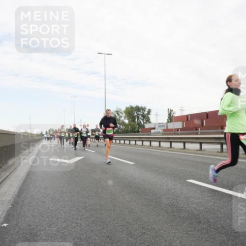 03.10.2025 - Köhlbrandbrückenlauf Matties Gatica Varas http://msf.ph/oto/9173731 03.10.2025 15:29:32 Position 3  meine-sportfotos.de
