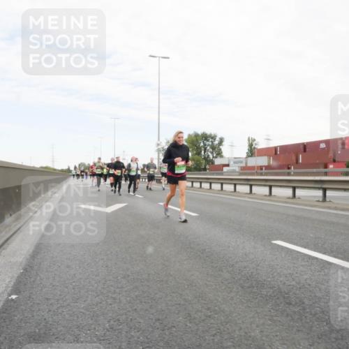 03.10.2025 - Köhlbrandbrückenlauf Matties Gatica Varas http://msf.ph/oto/9173732 03.10.2025 15:29:32 Position 3  meine-sportfotos.de