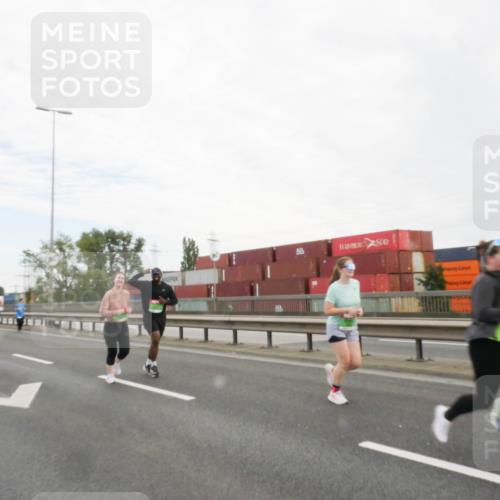 03.10.2025 - Köhlbrandbrückenlauf Matties Gatica Varas http://msf.ph/oto/9173741 03.10.2025 15:29:44 Position 3  meine-sportfotos.de