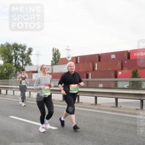 03.10.2025 - Köhlbrandbrückenlauf Matties Gatica Varas http://msf.ph/oto/9173747 03.10.2025 15:29:50 Position 3 9649, 9645 meine-sportfotos.de