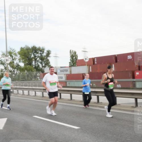 03.10.2025 - Köhlbrandbrückenlauf Matties Gatica Varas http://msf.ph/oto/9173750 03.10.2025 15:29:53 Position 3  meine-sportfotos.de