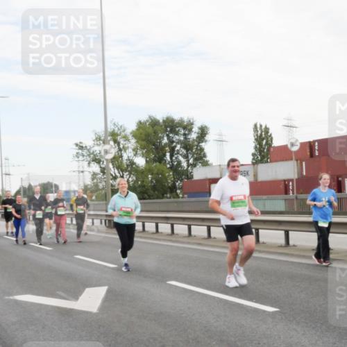 03.10.2025 - Köhlbrandbrückenlauf Matties Gatica Varas http://msf.ph/oto/9173751 03.10.2025 15:29:53 Position 3  meine-sportfotos.de