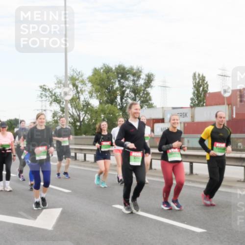 03.10.2025 - Köhlbrandbrückenlauf Matties Gatica Varas http://msf.ph/oto/9173755 03.10.2025 15:29:58 Position 3  meine-sportfotos.de