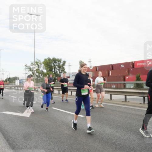 03.10.2025 - Köhlbrandbrückenlauf Matties Gatica Varas http://msf.ph/oto/9173760 03.10.2025 15:30:01 Position 3  meine-sportfotos.de