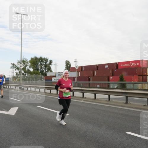 03.10.2025 - Köhlbrandbrückenlauf Matties Gatica Varas http://msf.ph/oto/9173765 03.10.2025 15:30:05 Position 3  meine-sportfotos.de