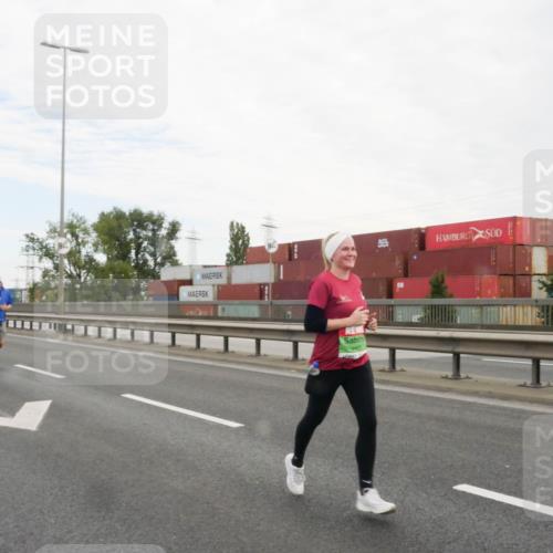 03.10.2025 - Köhlbrandbrückenlauf Matties Gatica Varas http://msf.ph/oto/9173766 03.10.2025 15:30:06 Position 3  meine-sportfotos.de