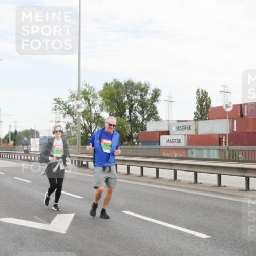 03.10.2025 - Köhlbrandbrückenlauf Matties Gatica Varas http://msf.ph/oto/9173767 03.10.2025 15:30:09 Position 3  meine-sportfotos.de