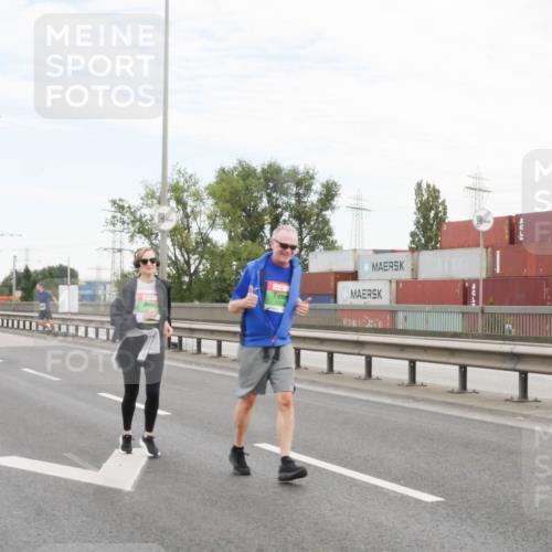 03.10.2025 - Köhlbrandbrückenlauf Matties Gatica Varas http://msf.ph/oto/9173768 03.10.2025 15:30:09 Position 3 7 meine-sportfotos.de