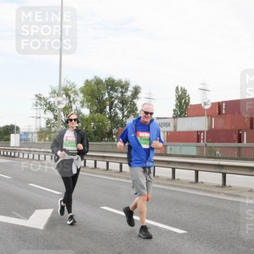 03.10.2025 - Köhlbrandbrückenlauf Matties Gatica Varas http://msf.ph/oto/9173769 03.10.2025 15:30:10 Position 3 8641, 8362 meine-sportfotos.de