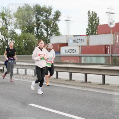 03.10.2025 - Köhlbrandbrückenlauf Matties Gatica Varas http://msf.ph/oto/9173785 03.10.2025 15:30:27 Position 3 20 meine-sportfotos.de