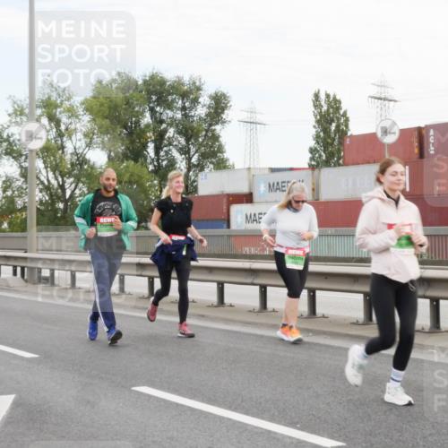03.10.2025 - Köhlbrandbrückenlauf Matties Gatica Varas http://msf.ph/oto/9173788 03.10.2025 15:30:29 Position 3 30, 00500 meine-sportfotos.de