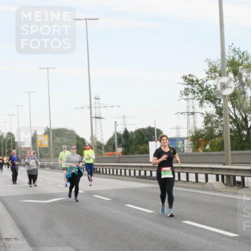 03.10.2025 - Köhlbrandbrückenlauf Matties Gatica Varas http://msf.ph/oto/9173799 03.10.2025 15:30:34 Position 3  meine-sportfotos.de