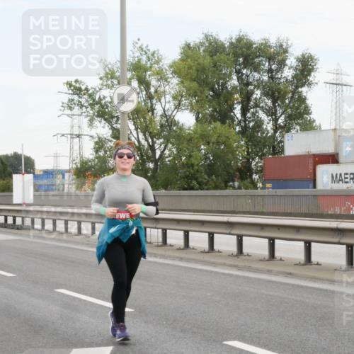 03.10.2025 - Köhlbrandbrückenlauf Matties Gatica Varas http://msf.ph/oto/9173803 03.10.2025 15:30:41 Position 3 300 meine-sportfotos.de