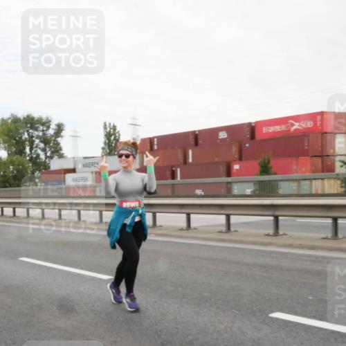 03.10.2025 - Köhlbrandbrückenlauf Matties Gatica Varas http://msf.ph/oto/9173808 03.10.2025 15:30:43 Position 3 777 meine-sportfotos.de