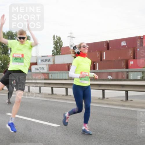 03.10.2025 - Köhlbrandbrückenlauf Matties Gatica Varas http://msf.ph/oto/9173812 03.10.2025 15:30:47 Position 3 9083 meine-sportfotos.de