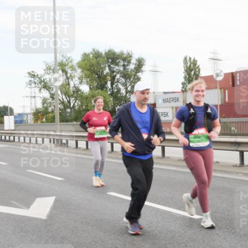 03.10.2025 - Köhlbrandbrückenlauf Matties Gatica Varas http://msf.ph/oto/9173820 03.10.2025 15:30:52 Position 3  meine-sportfotos.de