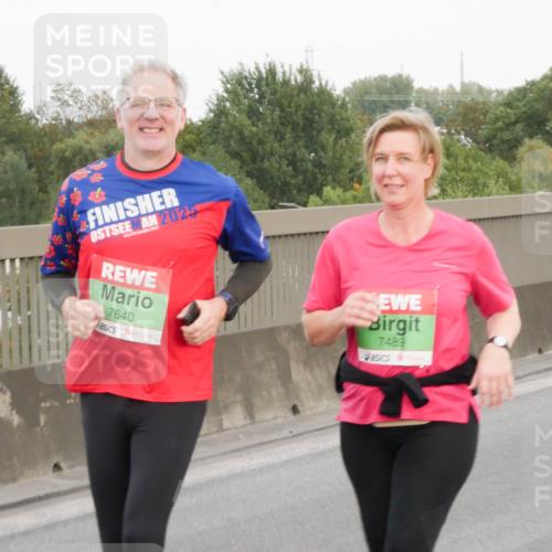 03.10.2025 - Köhlbrandbrückenlauf Matties Gatica Varas http://msf.ph/oto/9173837 03.10.2025 15:31:36 Position 3 2025, 7640, 7489 meine-sportfotos.de
