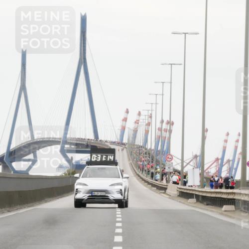 03.10.2025 - Köhlbrandbrückenlauf Matties Gatica Varas http://msf.ph/oto/9173851 03.10.2025 15:32:11 Position 3 0, 31, 14, 12, 12, 193 meine-sportfotos.de