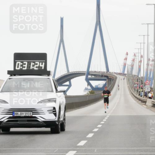 03.10.2025 - Köhlbrandbrückenlauf Matties Gatica Varas http://msf.ph/oto/9173858 03.10.2025 15:32:21 Position 3 0, 38, 24, 193, 12 meine-sportfotos.de