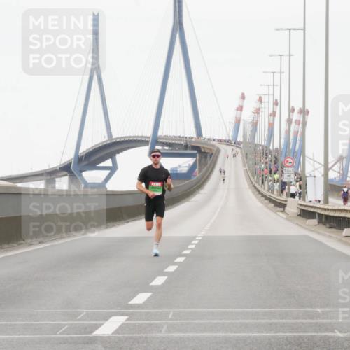 03.10.2025 - Köhlbrandbrückenlauf Matties Gatica Varas http://msf.ph/oto/9173874 03.10.2025 15:32:29 Position 3 12, 1 meine-sportfotos.de