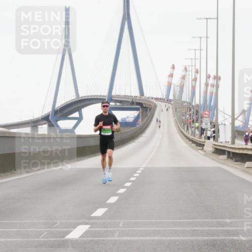 03.10.2025 - Köhlbrandbrückenlauf Matties Gatica Varas http://msf.ph/oto/9173875 03.10.2025 15:32:29 Position 3 12 meine-sportfotos.de