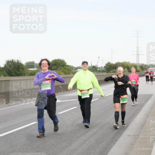 03.10.2025 - Köhlbrandbrückenlauf Matties Gatica Varas http://msf.ph/oto/9173882 03.10.2025 15:32:51 Position 3 9342 meine-sportfotos.de