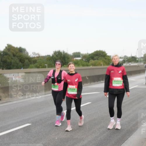 03.10.2025 - Köhlbrandbrückenlauf Matties Gatica Varas http://msf.ph/oto/9173893 03.10.2025 15:33:12 Position 3  meine-sportfotos.de