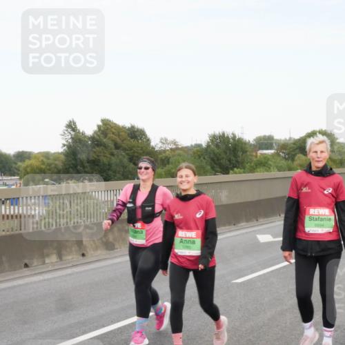 03.10.2025 - Köhlbrandbrückenlauf Matties Gatica Varas http://msf.ph/oto/9173895 03.10.2025 15:33:13 Position 3 8893, 8894 meine-sportfotos.de