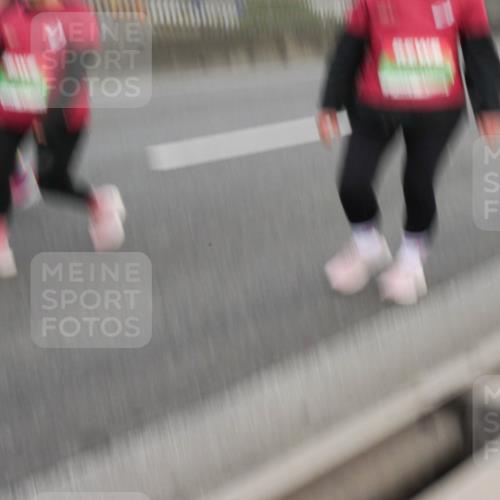 03.10.2025 - Köhlbrandbrückenlauf Matties Gatica Varas http://msf.ph/oto/9173899 03.10.2025 15:33:14 Position 3  meine-sportfotos.de